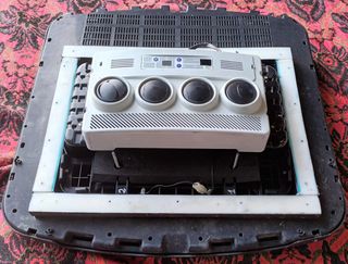 Equipo de aire acondicionado autónomo