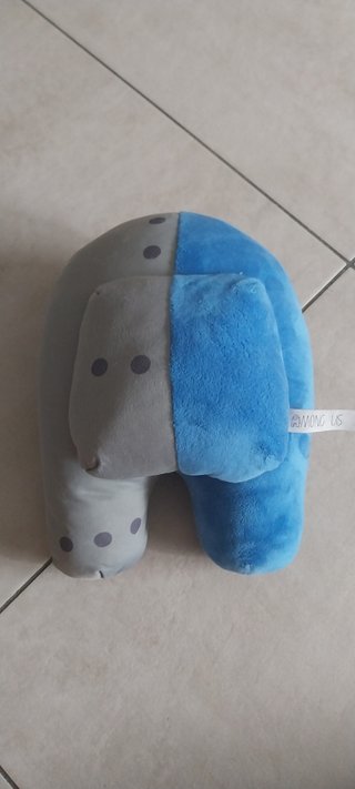 Among us peluche righe hand man