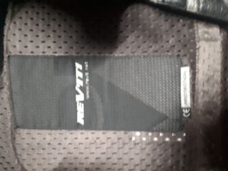 Chaqueta moto revit cuero