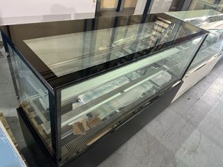 Vitrina expositora refrigerada