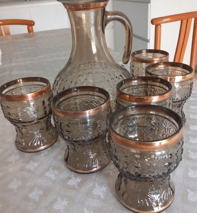 Set bicchieri vetro marrone e oro