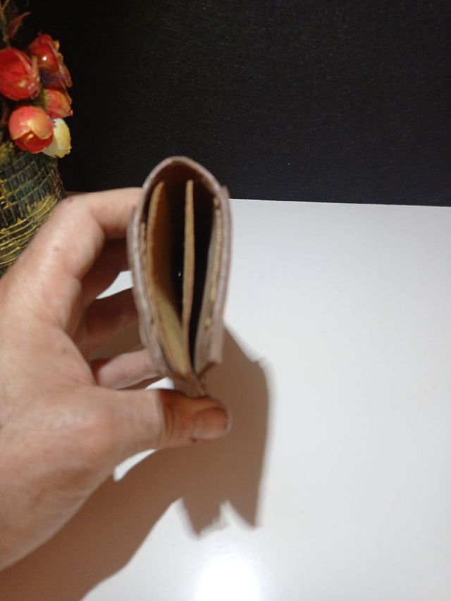 Billetera tarjetero actual 
Artesania cuero 

