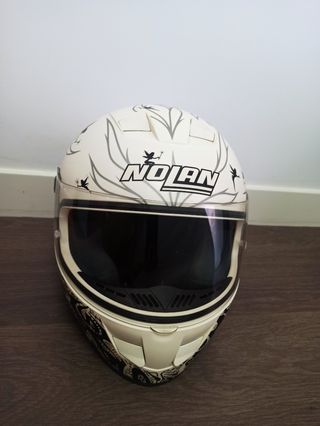 Casco de moto Nolan talla S, usado muy poco