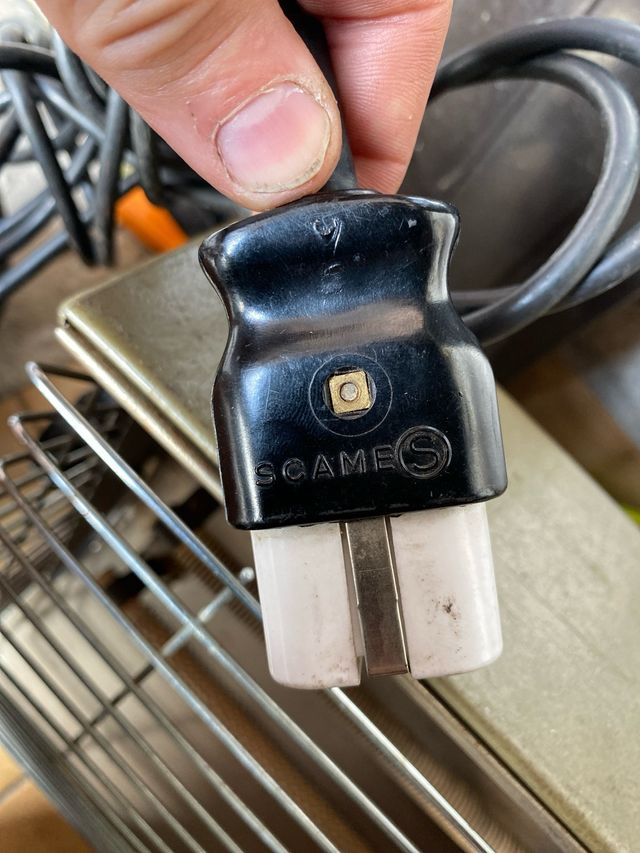 Stufa vintage marca BJM modello Klein in metallo