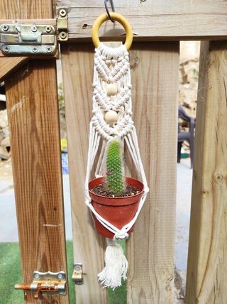 Colgador de plantas macramé