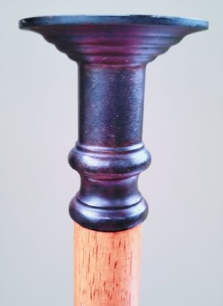 ANTIGUO CANDELABRO - BRONCE MADERA