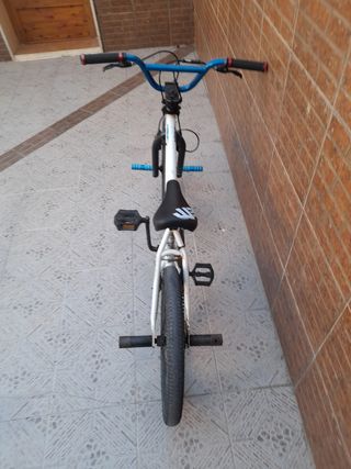 Bicicleta de BMX, WIPE 3