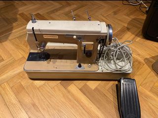 OCASION!!!Maquina de coser antigua
