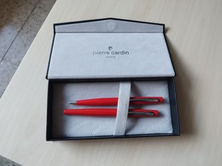 Bolígrafos Pierre Cardin
