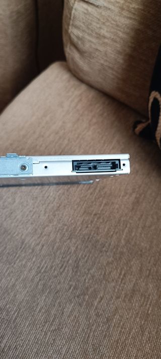 LECTOR GRABADOR PORTATIL ASUS