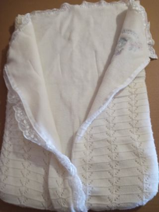 Saco y toquilla de bebé