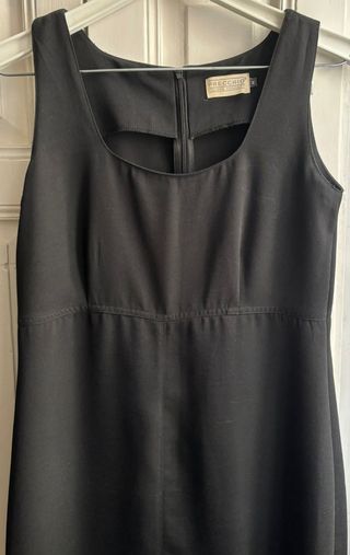 Vestido negro de tirantes