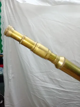 Telescopio  refractor de 1928con trípode OFERTON