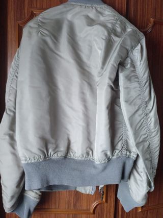 Cazadora MA-1 Alpha Industries