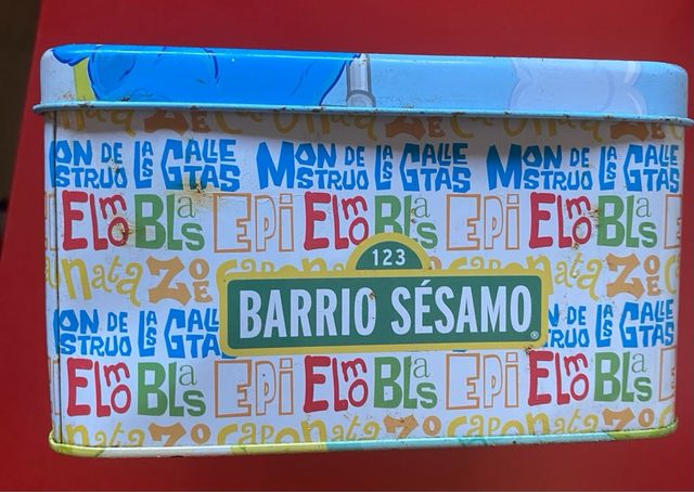 Caja metalica Barrio Sesamo Lorenay