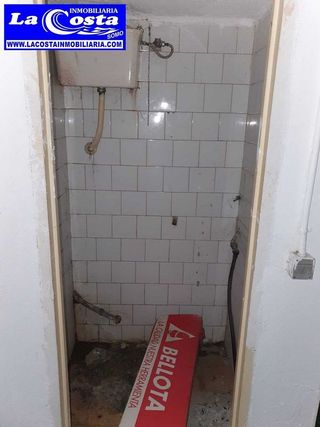 Local comercial en venta en Numancia - San Fernando en Santander