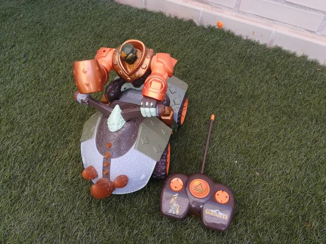 COCHE TELEDIRIGIDO GORMITI TIERRA