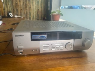 Amplificador audio y video kenwood