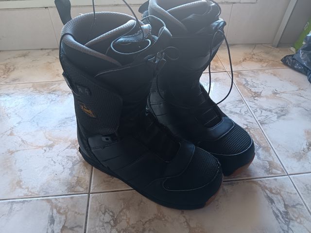 Tabla +botas snowboard