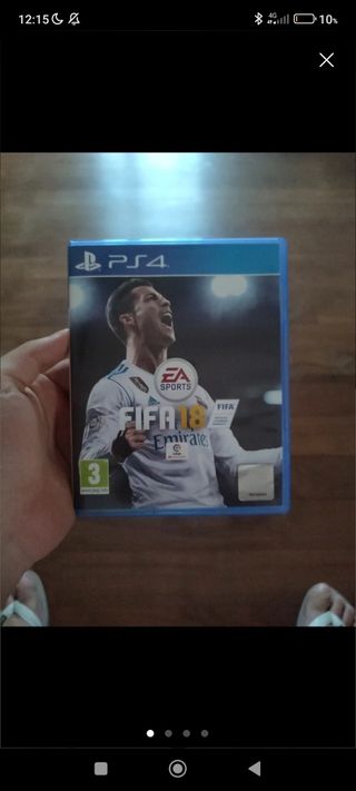 Play Station 4 (1TB)+ muchos juegos 