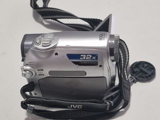 Camara jvc mini dv GR-DX d340E