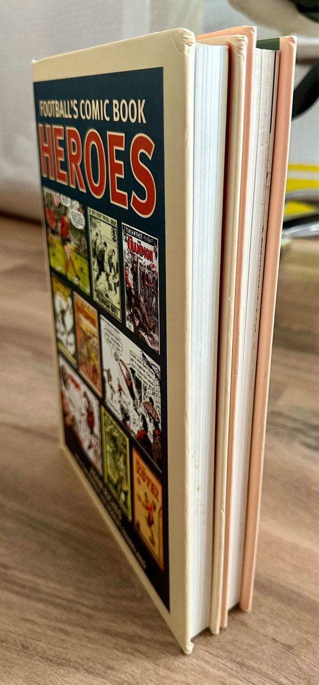 Pack de dos comics de Adam Riches