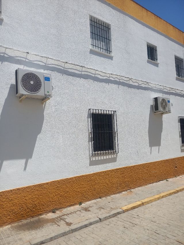 Instalación aire acondicionado y fonta