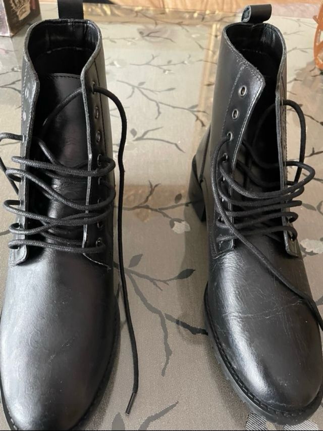 Botines de piel negros N 40
