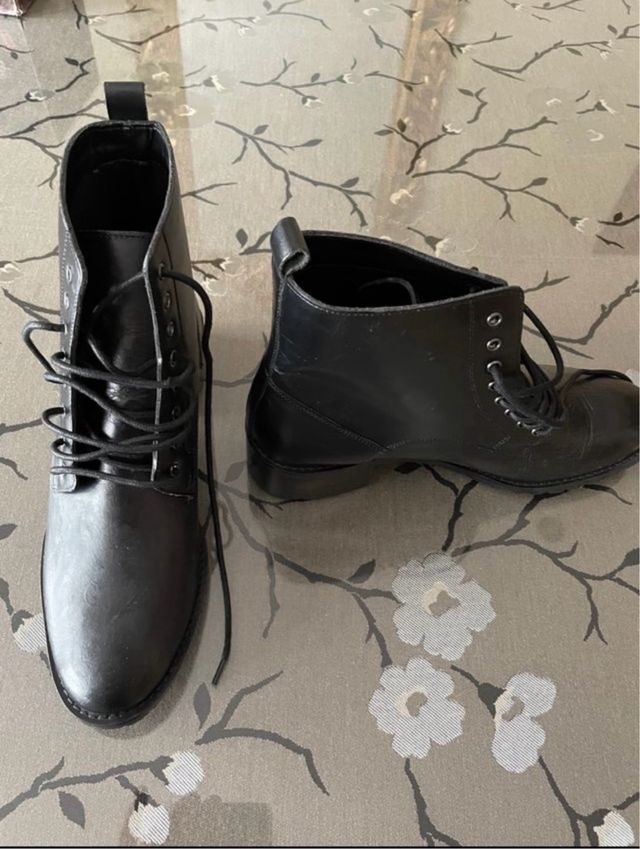 Botines de piel negros N 40