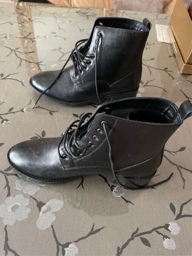 Botines de piel negros N 40
