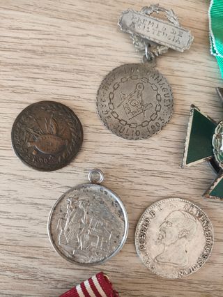 Lote Medallas militar militaria insignia