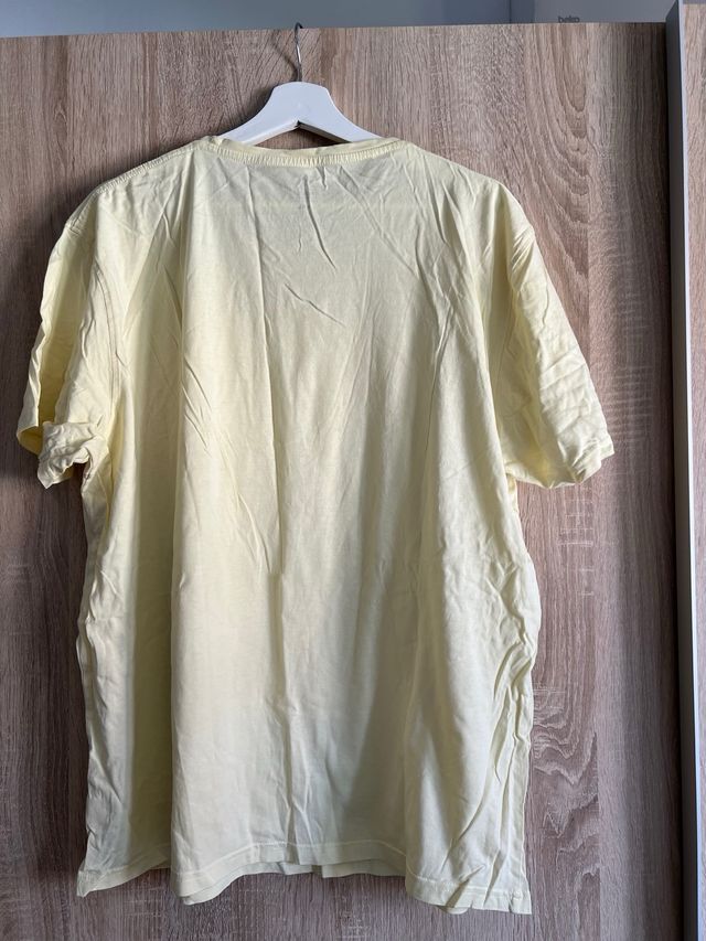 Camiseta con dibujo hombre