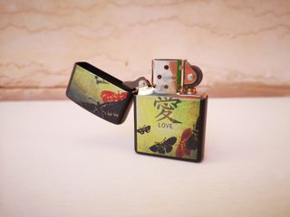 Accendino Zippo Love e farfalle