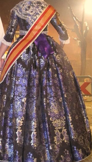 Traje de fallera talla 38-40 aprox