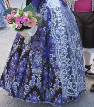 Traje de fallera talla 38-40 aprox