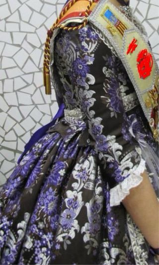 Traje de fallera talla 38-40 aprox