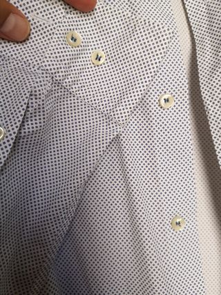 Camisa M blanca Massimo Dutti con puntos azules