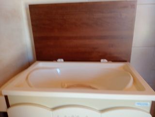 Mueble, cambiador y bañera