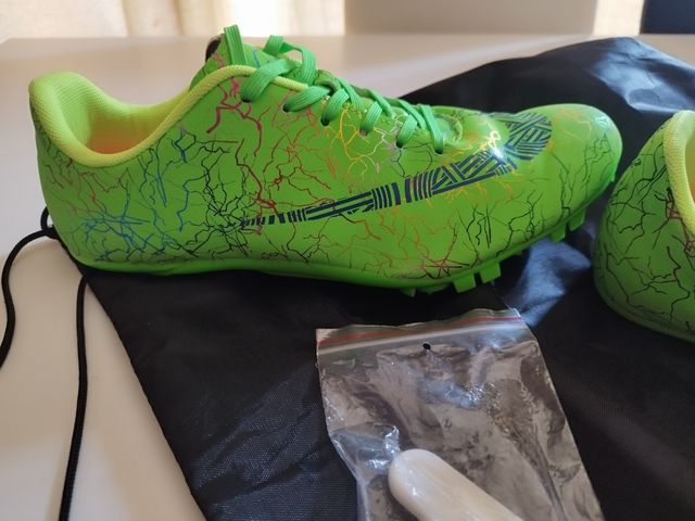 Zapatillas atletismo de clavos