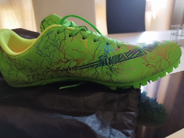 Zapatillas atletismo de clavos