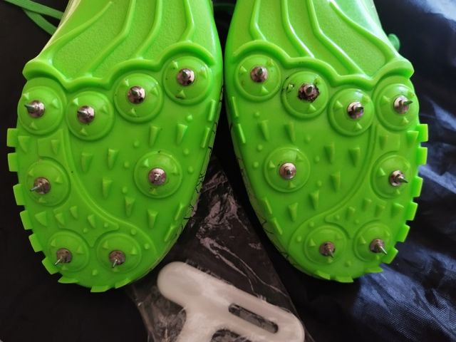 Zapatillas atletismo de clavos