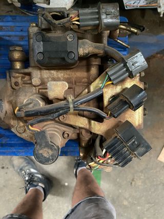 Bomba inyectora nissan navara