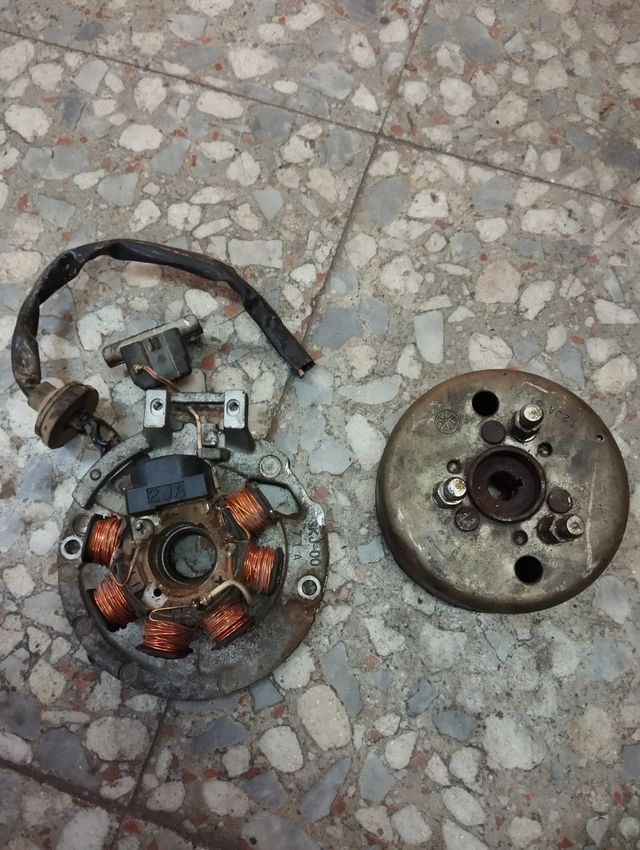 Plato magnetico aprilia