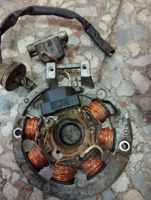 Plato magnetico aprilia