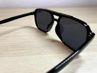 Gafas de sol negras (Nuevas)
