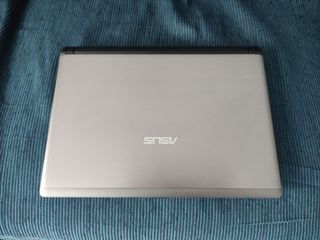 ASUS U32U