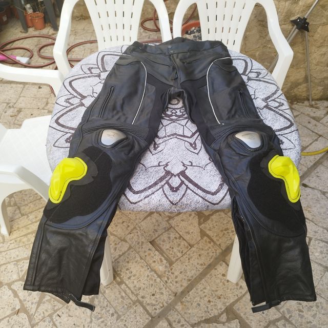 Mono Moto Cuero 2 piezas