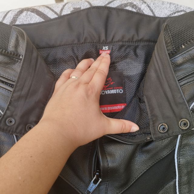 Mono Moto Cuero 2 piezas