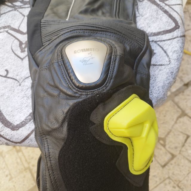 Mono Moto Cuero 2 piezas