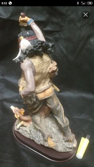 Figura indio american.